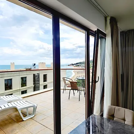 Cabacum Pleasure Beachfront - 50m To And Pool * Varna