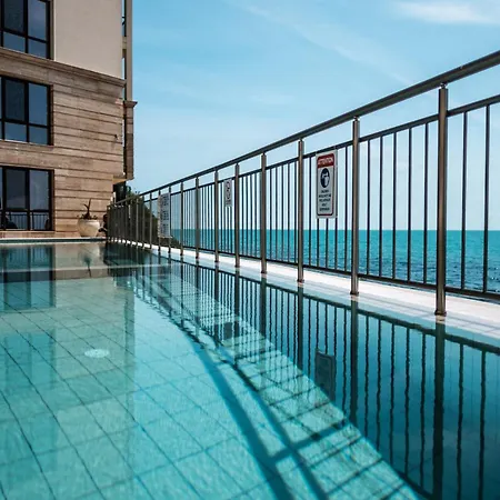 Cabacum Pleasure Beachfront - 50m To And Pool Varna